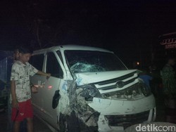 2 Mobil dan Truk Tabrakan di Serang, 1 Orang Luka Parah