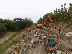 Jalur KA yang Longsor di Grobogan Selesai Diperbaiki
