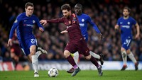 Pemain Barcelona Lionel Messi mencatatkan 5,5 dribel sukses di setiap laga. Persentasenya ada di angka 62 persen. (Foto: Shaun Botterill/Getty Images)
