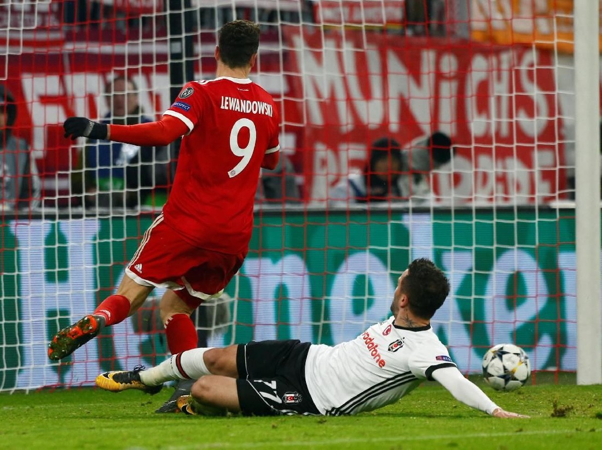 Bayern Munich pesta gol ke gawang Besiktas. (Foto: Michaela Rehle/Reuters)