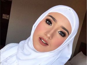 Ini Cucu Cantik Elvy Sukaesih yang Minta Neneknya Tak Dibully