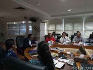 Liga 1 2018 Tak Kick-off jika PT LIB Tak Lunasi Tunggakan ke Klub