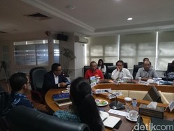 Liga 1 2018 Tak Kick-off jika PT LIB Tak Lunasi Tunggakan ke Klub