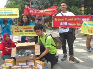 Hari Peduli Sampah, Komunitas Ini Ingatkan Daur Ulang Plastik