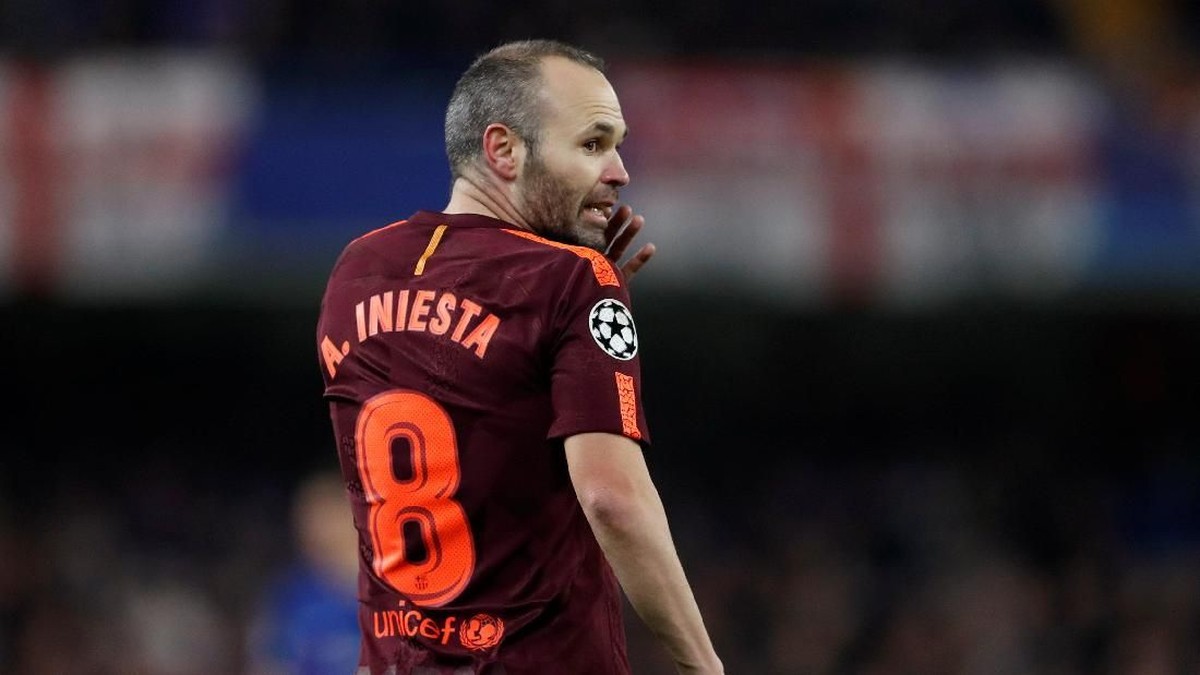 Andres Iniesta dapat sanjungan dari Antonio Conte jelang Barcelona vs Chelsea (Matthew Childs/Action Images via Reuters)
