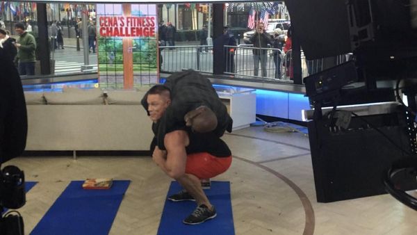 Foto: Saat John Cena Sanggup Angkat Beban Hingga 250 Kilogram