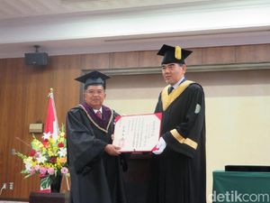 JK Resmi Terima Gelar Doktor Kehormatan dari Universitas Hiroshima