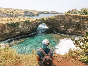 Soal Bali No Visit, Wishnutama dan Gubernur Koster Satu Suara Soal Bali No Visit, Wishnutama dan Gubernur Koster Satu Suara