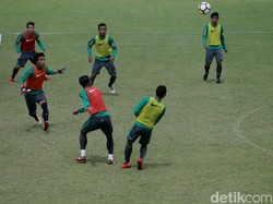 Luis Milla Panggil 24 Pemain untuk Hadapi Singapura