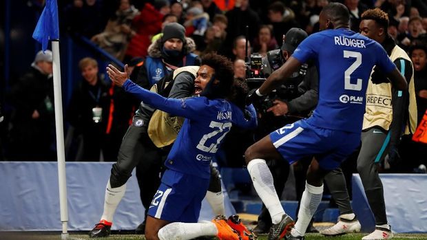 Willian jadi salah satu pemain yang wajib diwaspadai lini belakang Barcelona.
