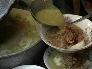 Bukan dari Amsterdam, Soto Belanda yang Gurih Mantap Ini Asli Probolinggo