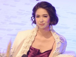 Ini Perawatan Andalan Laura Basuki agar Kulit Tetap Cantik saat Liburan