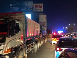 Kena Macet Jelang Bandara Cengkareng, Anggota DPR Ketinggalan Pesawat