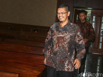 Yudi Widiana Adia Dituntut 10 Tahun Penjara