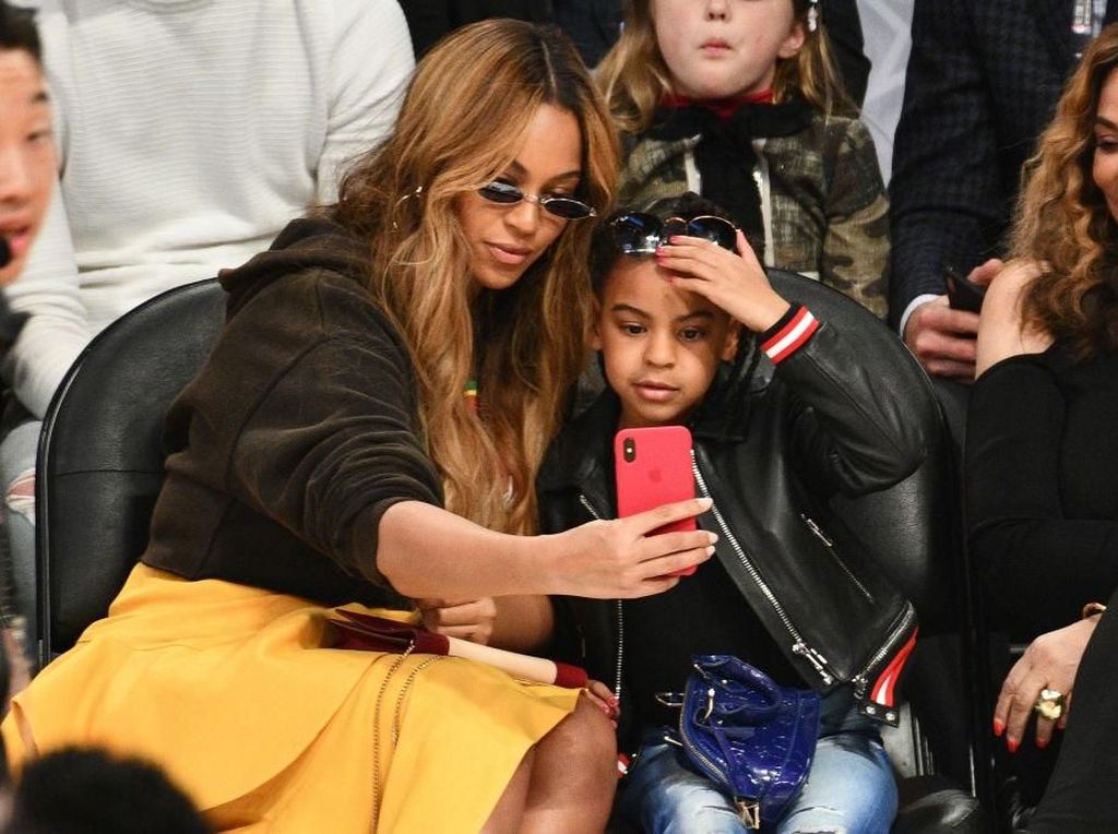 Baru 6 Tahun, Putri Beyonce Sudah Punya Stylist Pribadi Baru 6 Tahun, Putri Beyonce Sudah Punya Stylist Pribadi