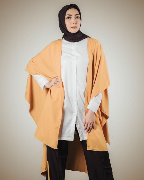 Ootd Hijab Cardigan Lengan Pendek