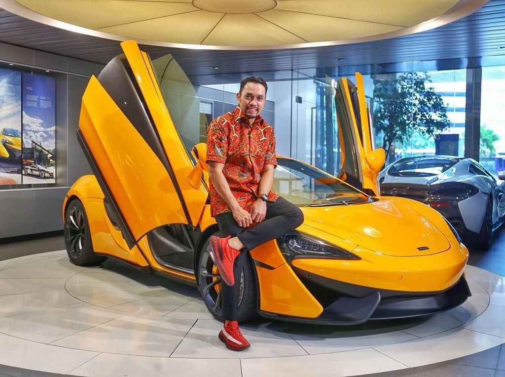 Crazy Rich Priok Sebut Pemilik Super Car yang Ugal-Ugalan OKB! Crazy Rich Priok Sebut Pemilik Super Car yang Ugal-Ugalan OKB!