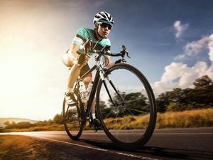 Hanya Road Bike yang Diusulkan Masuk Tol, Apa Bedanya dengan Sepeda Lain? Hanya Road Bike yang Diusulkan Masuk Tol, Apa Bedanya dengan Sepeda Lain?