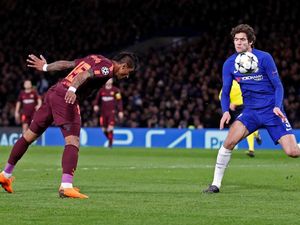 Urusan Keluarga Marcos Alonso dalam Lawatan ke Camp Nou