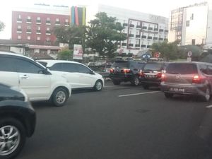 Lalu Lintas Terpantau Padat Jelang Bandara Cengkareng