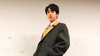 Resmi Jadi Pria Tertampan di Dunia 2019, Jin BTS Paling Doyan Makan