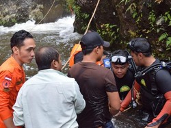 Siswa SMP yang Hilang di Air Terjun Saat Bikin Film Belum Ditemukan