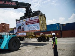 10 Ribu Ton Beras Untuk Palestina Diberangkatkan dari Surabaya