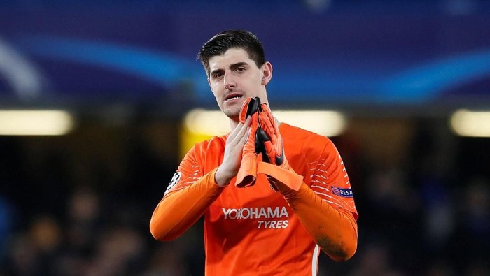 Malam Sunyi Courtois Saat Hadapi Barcelona