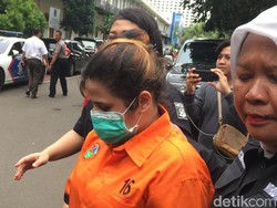 Keluarga Selalu Siapkan Makanan untuk Dhawiya Sebelum Sidang Narkoba