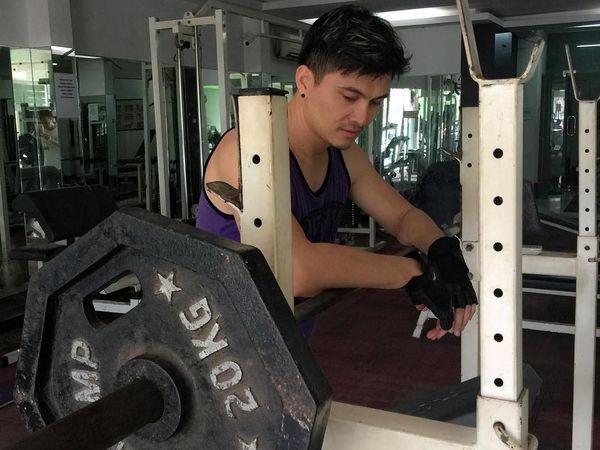 Ingat Roy Jordy Suliwa Angling Dharma? Kini Makin Ganteng dan Bugar!