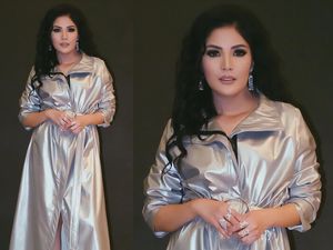 Nindy Ayunda Pakai Coat Dress, Netizen Nyinyir Mirip Jas Hujan Nindy Ayunda Pakai Coat Dress, Netizen Nyinyir Mirip Jas Hujan