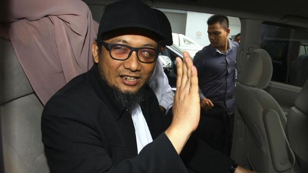 Sebelah Mata Novel dan Pil Pahit untuk Tito hingga Jokowi