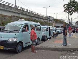 Tak Cuma Ojol, Sopir Angkot Dapat Diskon BBM 50%