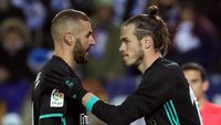 Gareth Bale menggantikan Karim Benzema [ada menit ke-76 di laga Real Madrid melawan Benzema