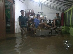 Rumah-rumah Warga di Probolinggo Ikut Terendam Banjir