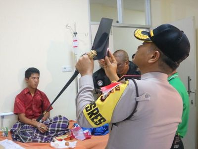 Ini Akmal, Pria yang Bikin Geger karena Mengaku Bisa Bertelur
