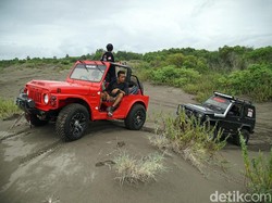 Pengelola Jip Wisata Emoh Pindah Jalur dari Gumuk Pasir Parangtritis