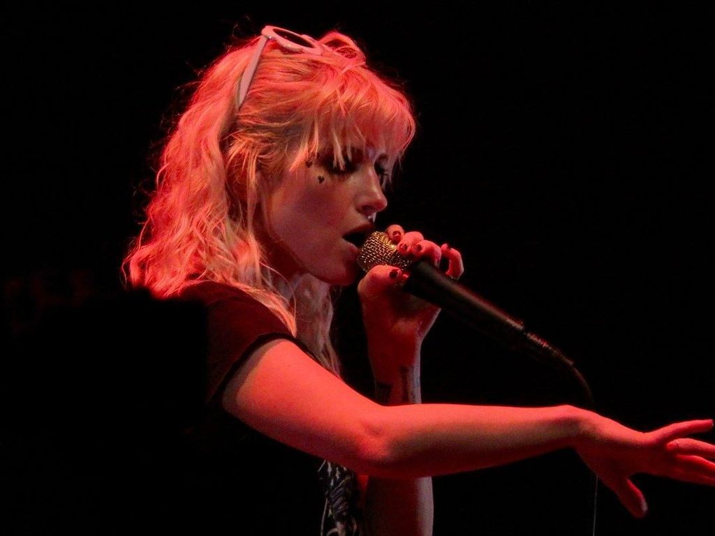 Promotor Pastikan Konser Paramore Agustus Nanti Tak Akan Batal Promotor Pastikan Konser Paramore Agustus Nanti Tak Akan Batal