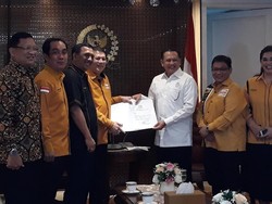 Usai Konflik Internal, Hanura Rotasi Pimpinan Fraksi di DPR