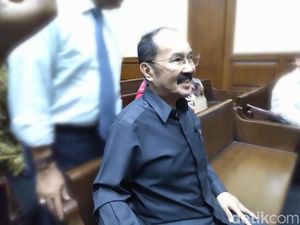 Fredrich Yunadi Sebut KPK Persulit Izin Berobat
