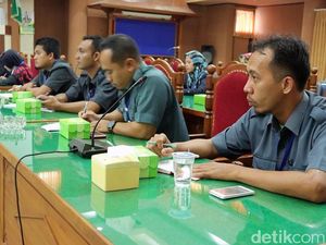 Ribuan GTT/PTT Ponorogo Harapkan SK Bupati Pengangkatan Honorer