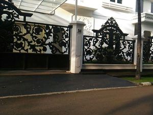 Melihat Rumah Mewah OSO yang Jadi Lokasi Syukuran Hanura Melihat Rumah Mewah OSO yang Jadi Lokasi Syukuran Hanura