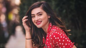 Foto: Terpesona dengan Andreea Cristina, Model Cantik yang Hobi Travelling