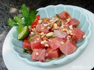 Rujak Ikan Segar Khas Ternate yang Segar Menggoyang Lidah