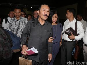 Hakim Kembali Singgung soal Bakpao di Vonis Fredrich Hakim Kembali Singgung soal Bakpao di Vonis Fredrich