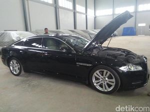 Jaguar Sanusi Dilelang KPK Rp 448 Jutaan