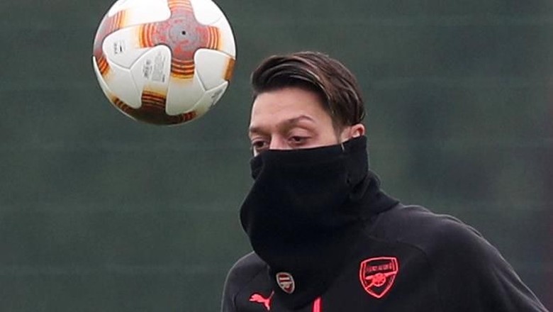 Sering Sakit, Oezil Bikin Wenger Khawatir Sering Sakit, Oezil Bikin Wenger Khawatir