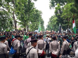 Sidang Ujaran Kebencian, Bonek dan Pendekar Silat Berhadapan di PN