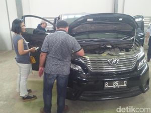 Mobil Eks Presiden PKS Luthfi Hasan Dilelang Rp 279-479 Jutaan
