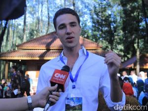 Foto: Gary, Bule Prancis yang Ngevlog Bareng Jokowi di Hulu Citarum